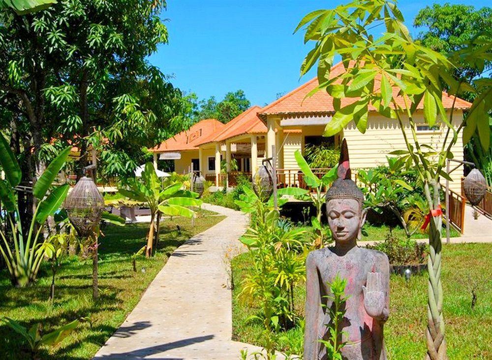 Au Cabaret Vert Hotel Battambang Exterior foto